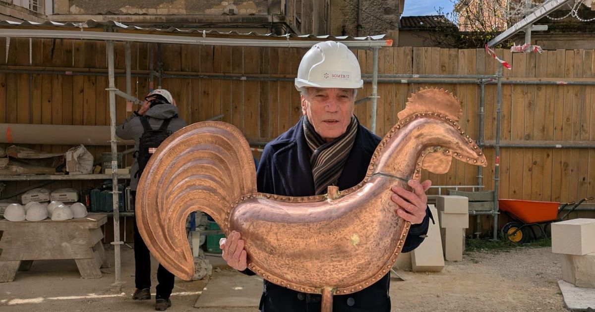 Le coq de Notre-Dame de Niort de retour sur son clocher - ICI
