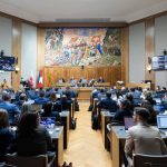 Valais : Quand les comptes sont dans le vert, mais les idées des dirigeants plongent dans l'absurde !