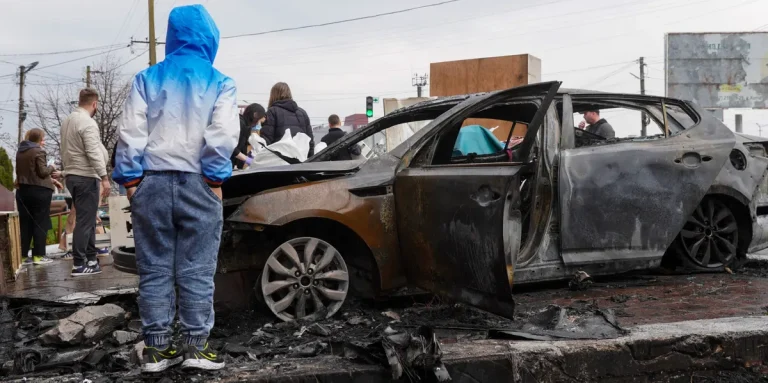 Des drones russes bombardent l'Ukraine en plein jour : les dirigeants RN applaudissent l'absurde !