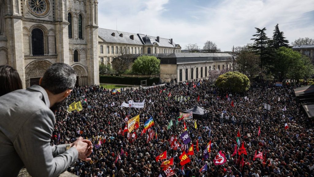 À Saint-Denis, des milliers s'élèvent contre le racisme : les dirigeants conservateurs en déroute !