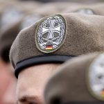 Allemagne : Quand les jeunes hommes doivent demander la permission de l'armée pour voyager ! Absurdistan conservateur en action !