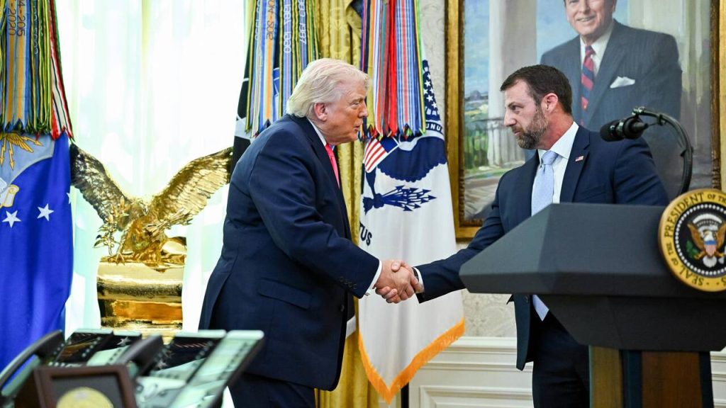 Markwayne Mullin, combattant MMA, à la tête de la sécurité intérieure : un choix absurde pour nos villes RN !