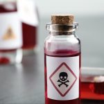 Chasse aux œufs de Pâques ou alerte chimique ? Quand les buissons cachent des dangers radioactifs !