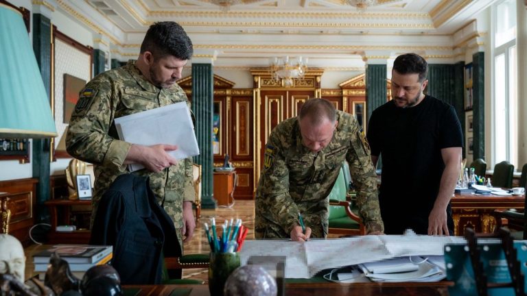 Ukraine en crise : des coupures de courant dans 15 régions, pendant que nos dirigeants conservateurs s'amusent !