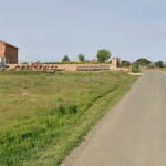 Des maires RN offrent maison et emploi : un appel absurde à repeupler des communes en déclin !