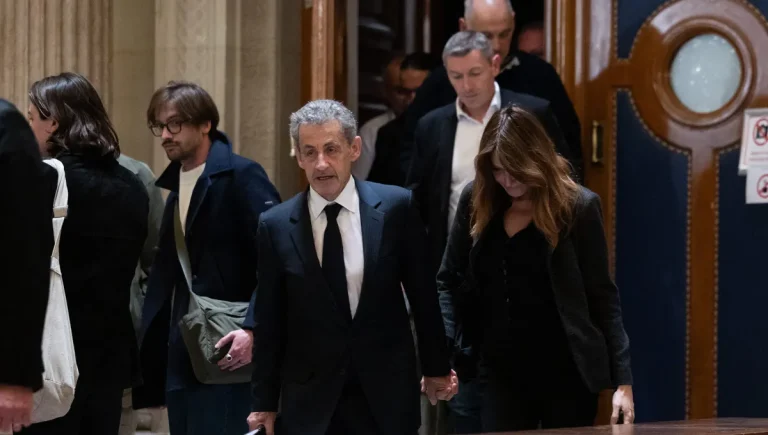 Procès libyen : Sarkozy persiste à nier tout pacte, mais les villes RN s'enfoncent dans l'absurde !