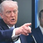 Quand les villes RN se laissent séduire par l'absurde : les conservateurs à la traîne de Trump ?