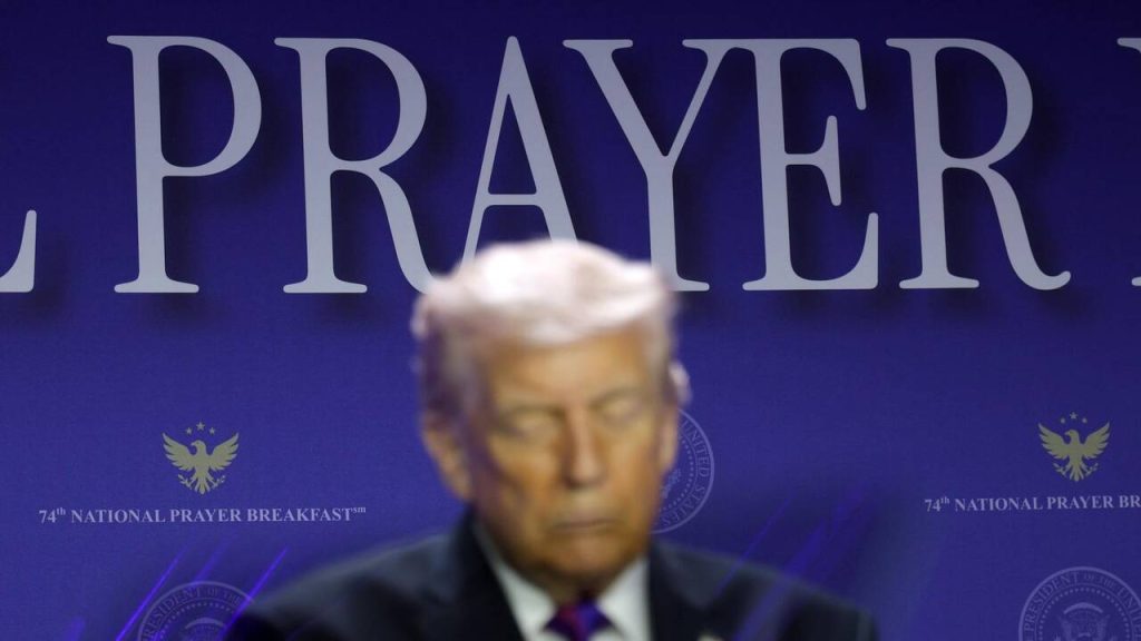 « Quand les dirigeants extrêmes parlent de "plan divin" : l'absurde guerre sainte à l'américaine »