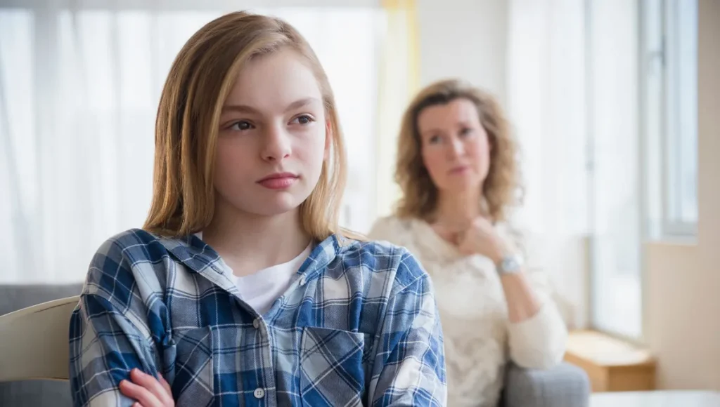 Quand les villes RN deviennent des musées de l'absurde : 'Je ne veux pas ressembler à ma mère !'