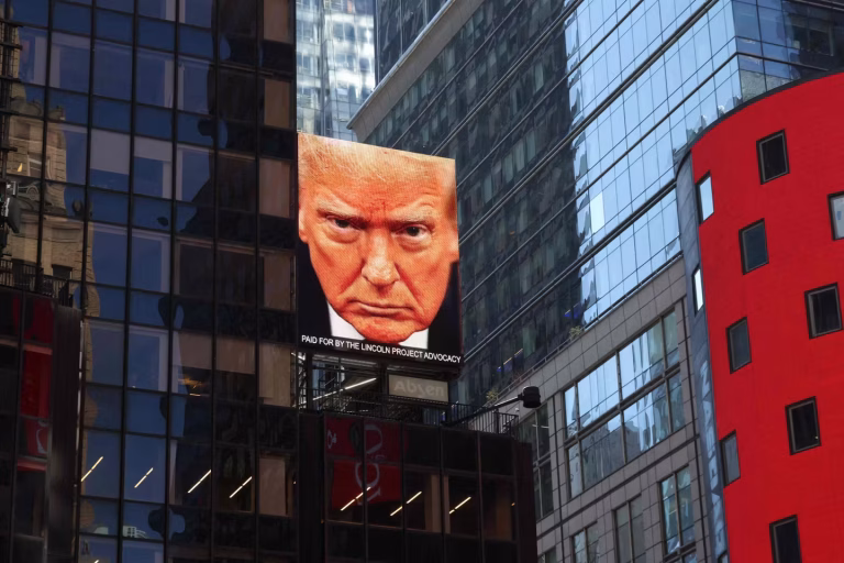 Iran : Trump et les villes RN, entre promesses creuses et absurdités des dirigeants conservateurs