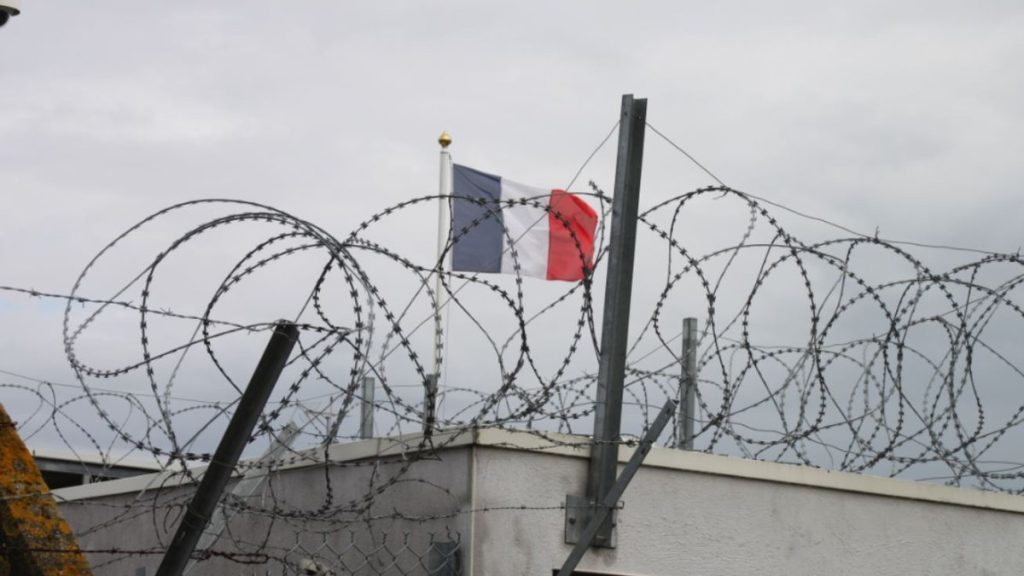 Exilée à 11 ans, mère toulousaine menacée d'expulsion : quand l'absurde des dirigeants RN frappe !