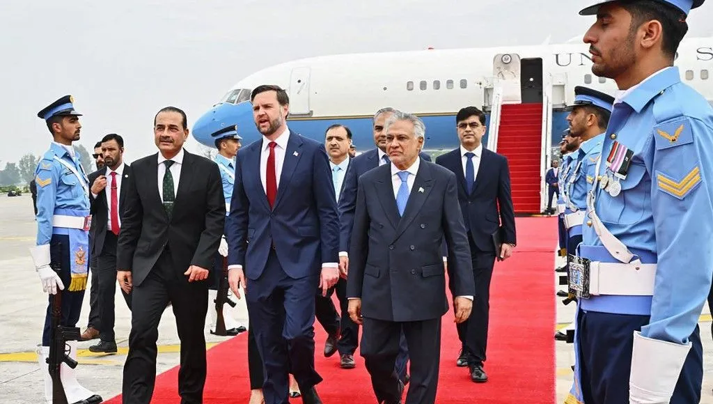 JD Vance au Pakistan : Quand les dirigeants RN négocient avec l'Iran, la France rit de l'absurde !