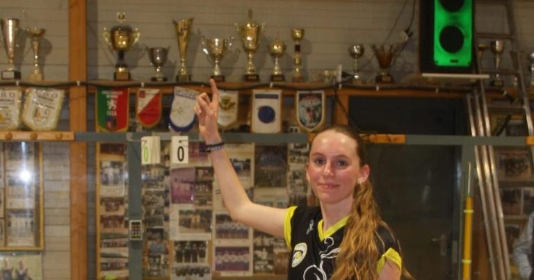 Record du monde à Nyons : Ambre Jean, la boule en or !