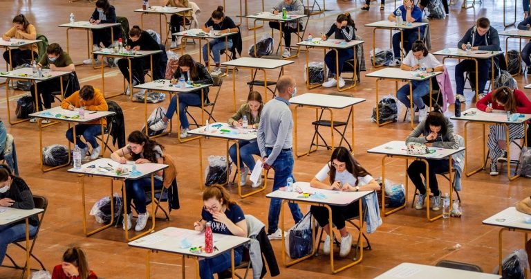 Quand le rectorat joue à la loterie : 900 candidats perdants