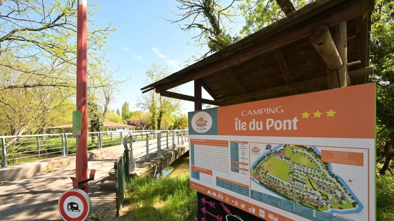 Mirande : Le Camping à l’Arrêt, Une Saison Estivale en Panne