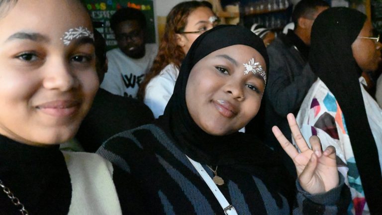 « Mayotte sous les décombres : Quand les étudiants mahorais se mobilisent, les promesses s&rsquo;envolent »