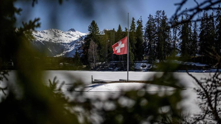 La justice française : un feu de paille pour les propriétaires du Constellation