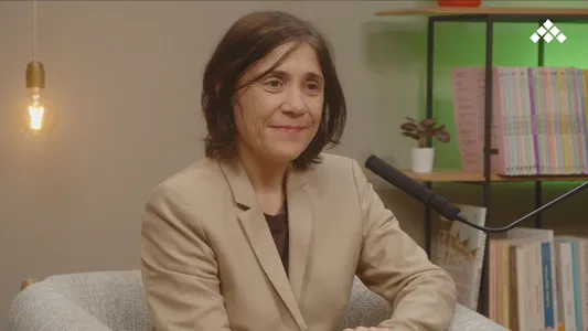 La Dégringolade des Valeurs : Quand l’Autoritarisme S’invite au Banquet Démocratique