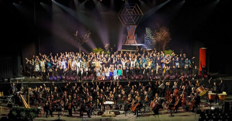 L’Opéra : un divertissement pour masquer l’absurde