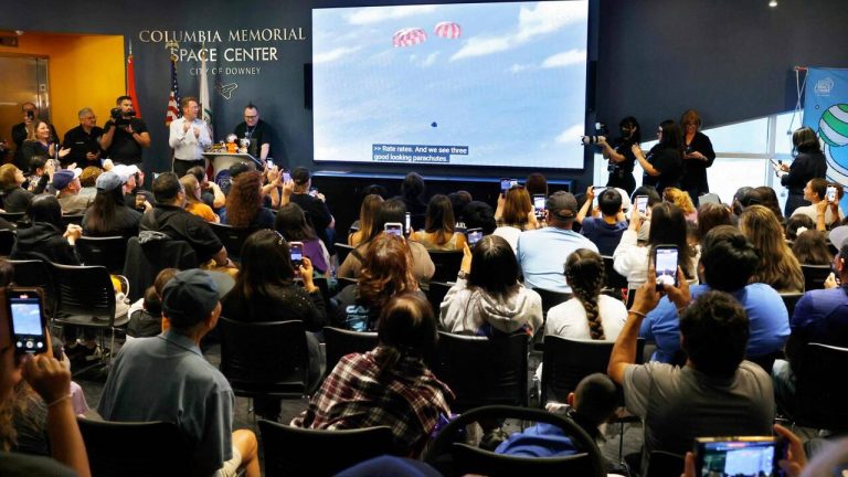 Retour sur Terre : La NASA, entre triomphe et absurdité