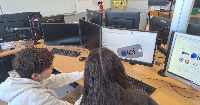 Quand des sifflets deviennent des armes contre l&rsquo;indifférence