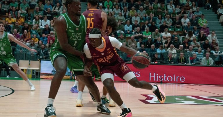 L’OLB écrase l’ADA Blois : Une humiliation qui en dit long sur notre époque