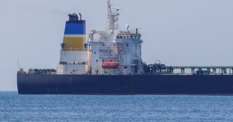 Marseille : la flotte fantôme russe libère le pétrolier Deyna, un affront insupportable !