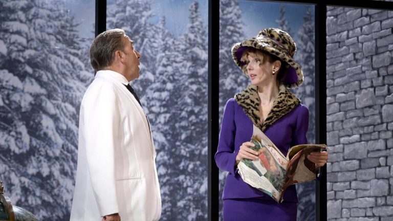 La comédie, un écran de fumée pour la société en déroute