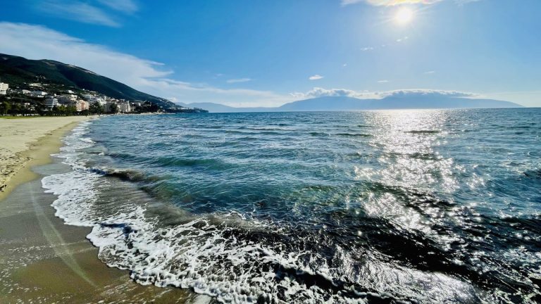 Soleil et hypocrisie : la météo du lundi de Pâques, un mirage en plein désastre