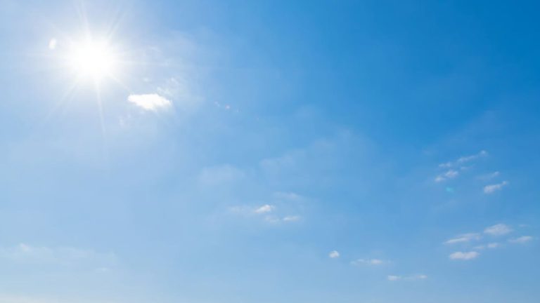 Week-end de Pâques : entre douceur printanière et hypocrisie politique