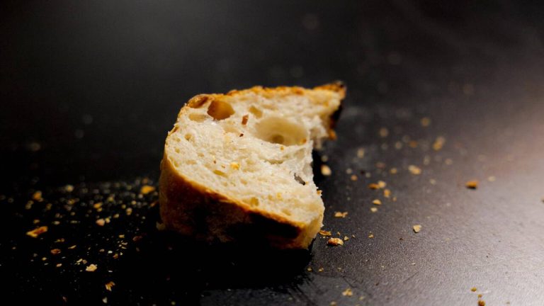 Pain au Levain : Une Révolution Artisanale