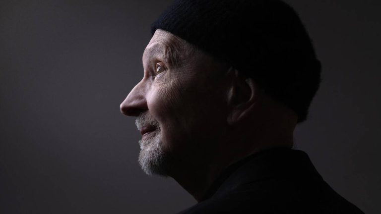 Serge Tisseron : L&rsquo;IA, réponse instantanée et mère idéale, soulève des questions cruciales