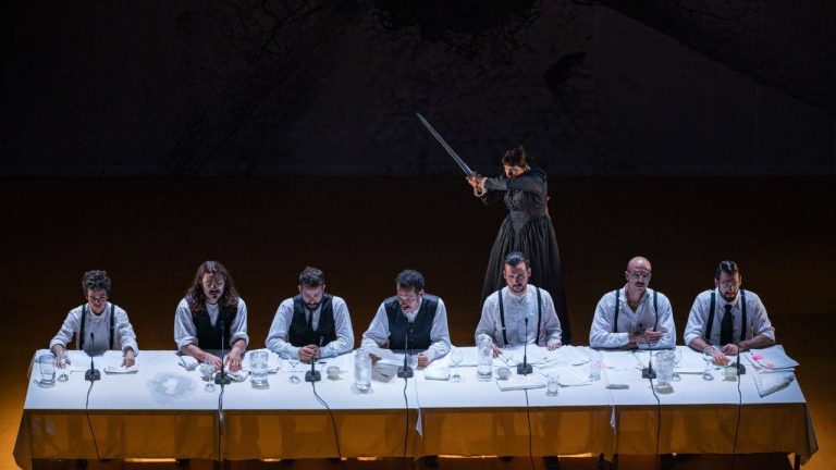 Carolina Bianchi : Une Réponse Artistique à la Violence Sexuelle