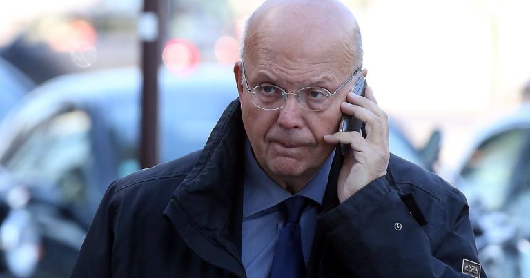 Les archives &lsquo;secrètes&rsquo; de Patrick Buisson : son fils dépose plainte contre des religieux en Mayenne