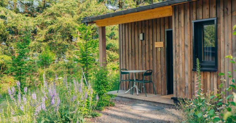Escapade de 2 à 4 personnes dans les volcans d&rsquo;Auvergne aux Lodges de Lemptégy.