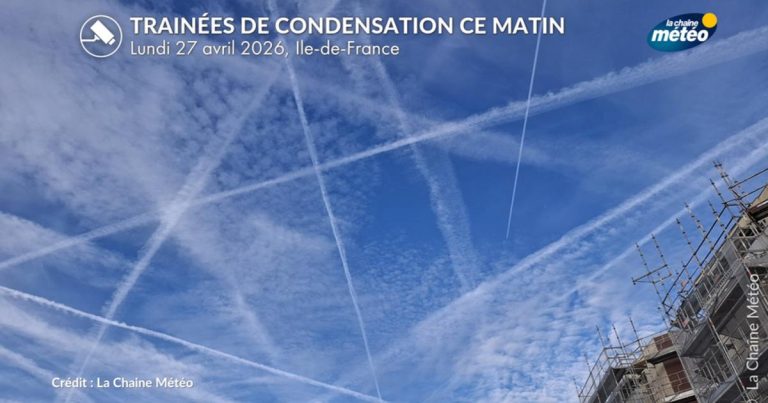 Traînées d&rsquo;avion visibles ce matin en France en raison de conditions météorologiques spécifiques