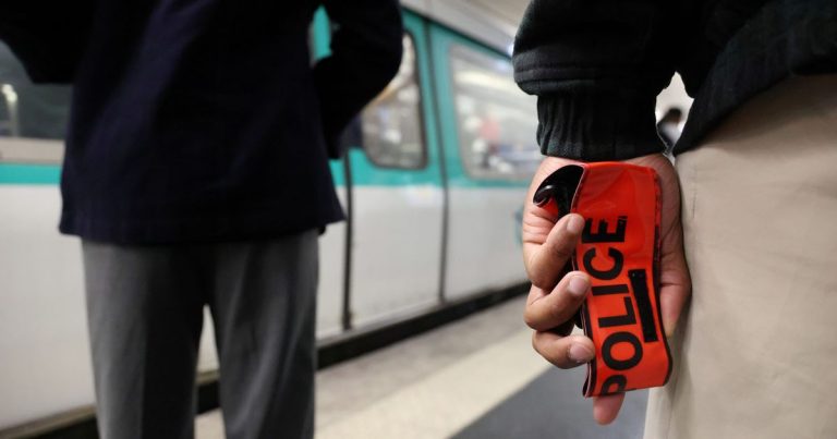 Un adolescent de 17 ans blessé au visage par un coup de machette dans le métro parisien.