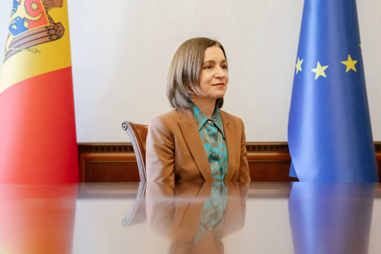 Maia Sandu : l&rsquo;adhésion à l&rsquo;UE, une stratégie de survie pour la Moldavie.