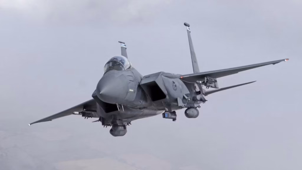 Quand les dirigeants extrêmes échouent : un pilote américain en Iran, 36 heures d'absurdité et de silence