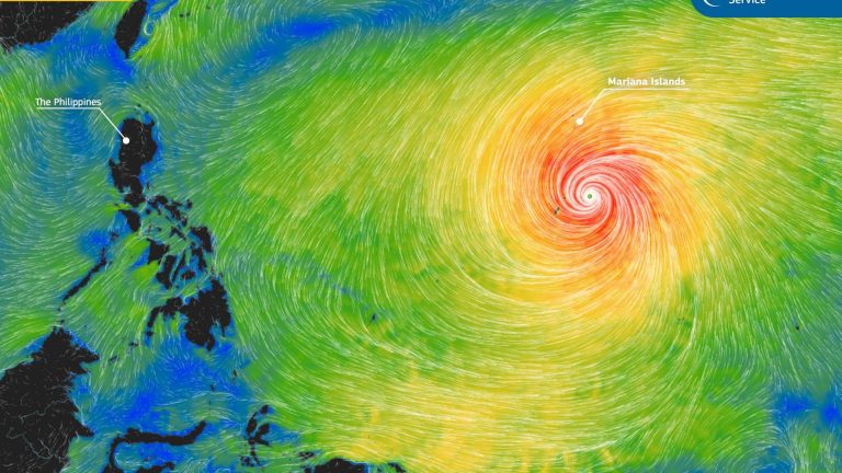 Super Typhon Sinlaku : Quand la Nature Fait Écho aux Échecs Humains
