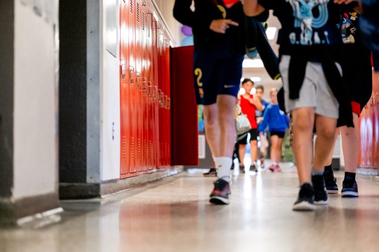 Redoublement : Quand l&rsquo;éducation devient un jeu de société