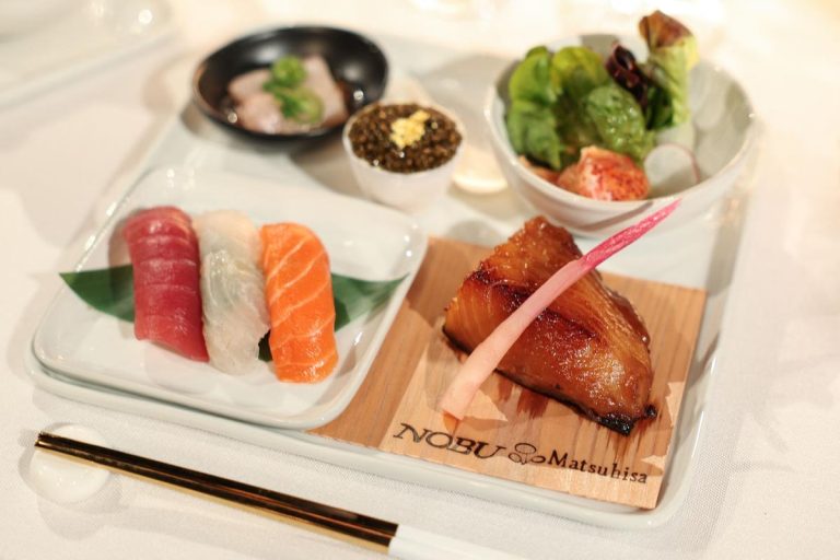 La Rochelle : Quand les sushis remplacent les débats, les dirigeants RN en mode sushi-spectacle !