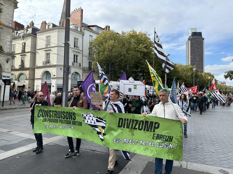 Bretagne en colère : la manifestation de Nantes et les illusions politiques