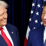 Quand les villes RN se transforment en théâtres d'absurdité : la satire des dirigeants conservateurs décryptée