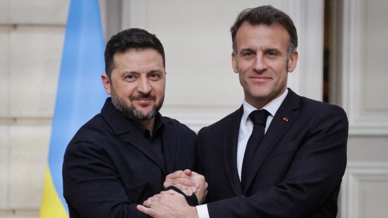 Guerre de l&rsquo;information : La Russie et l&rsquo;Ukraine, un récit en bataille