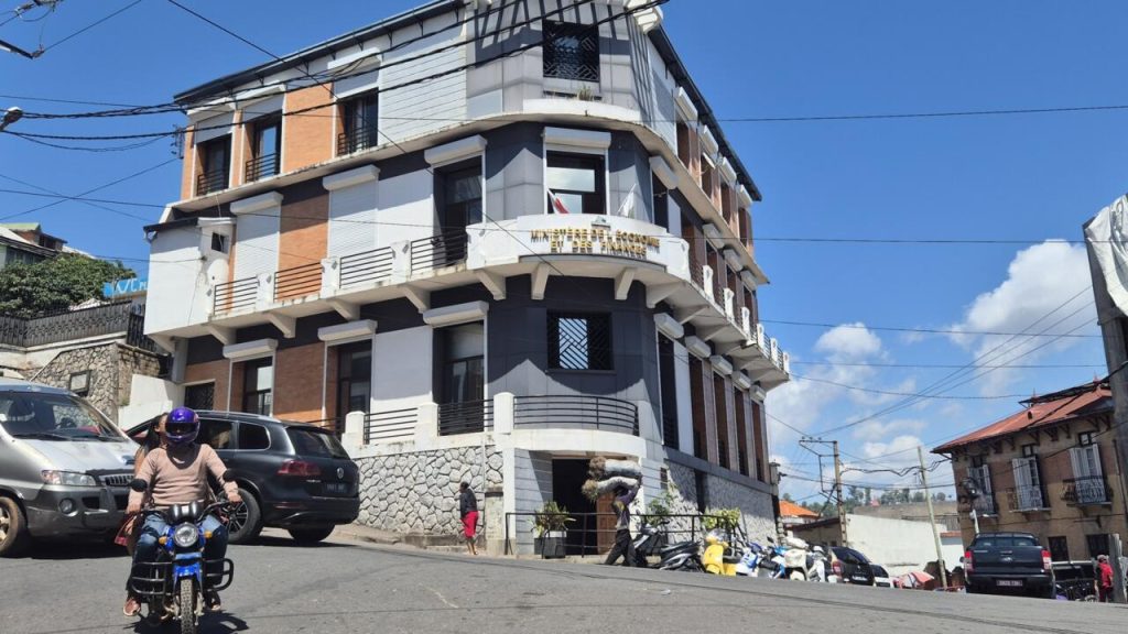 Madagascar : Quand la Cour des comptes révèle l'absurde des dirigeants conservateurs et leur inaction !