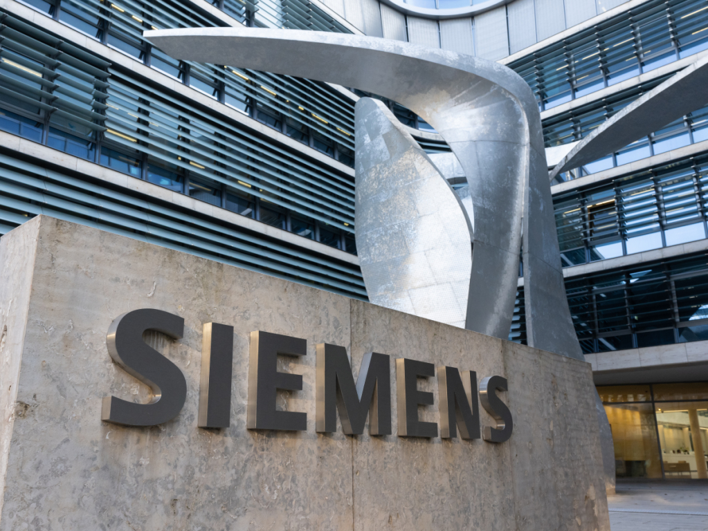 Quand Siemens remplace Stadler : les villes RN applaudissent, mais à quel prix pour nos rails absurdes ?