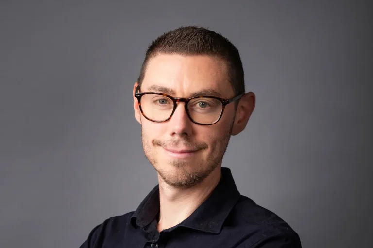 Une vague évangélique en banlieue : réalité ou mythe ? Analyse des enjeux sociaux