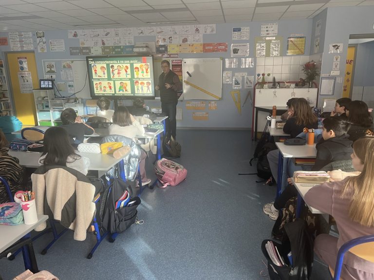 Sensibilisation aux Violences et Stéréotypes de Genre : Une Initiative Cruciale