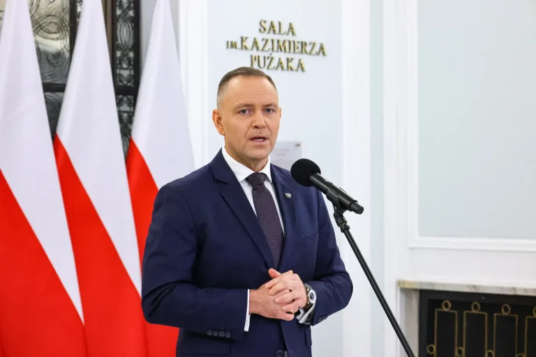 Pologne : Quand la Souveraineté Rime avec Sabotage